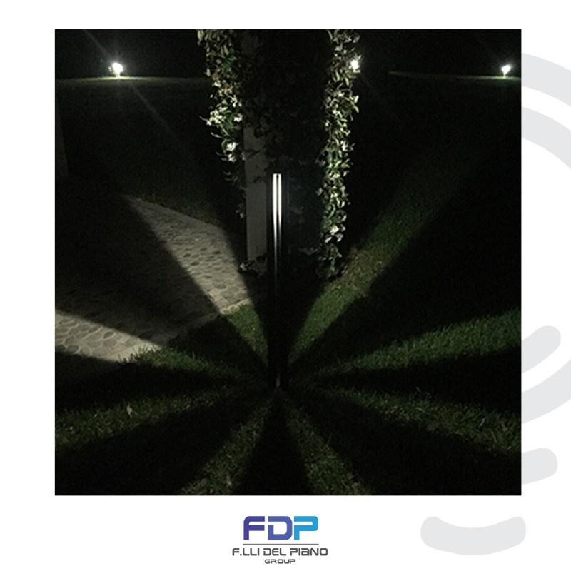 Led-licht für den garten in grau ral 7016 h...