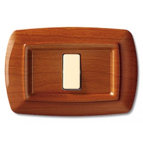 Plaque ronde en bois clair 1 trou electrocanal magic 2591lc