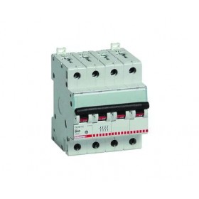 Interruttore magnetotermico automatico 10a e84a/10 ticino