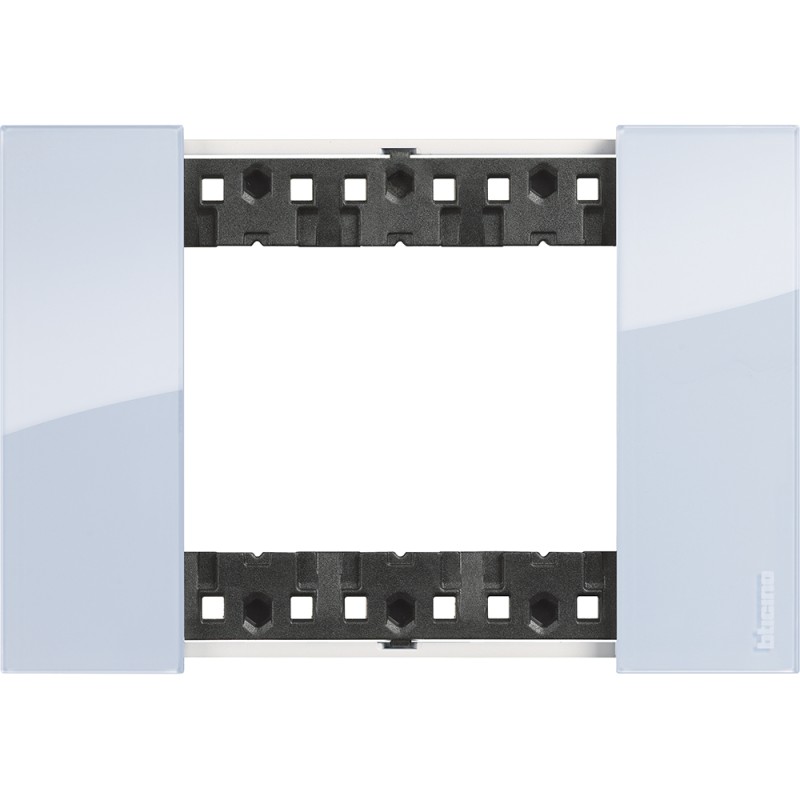 Placca 3 moduli living now sky materiale plastica bimaterica