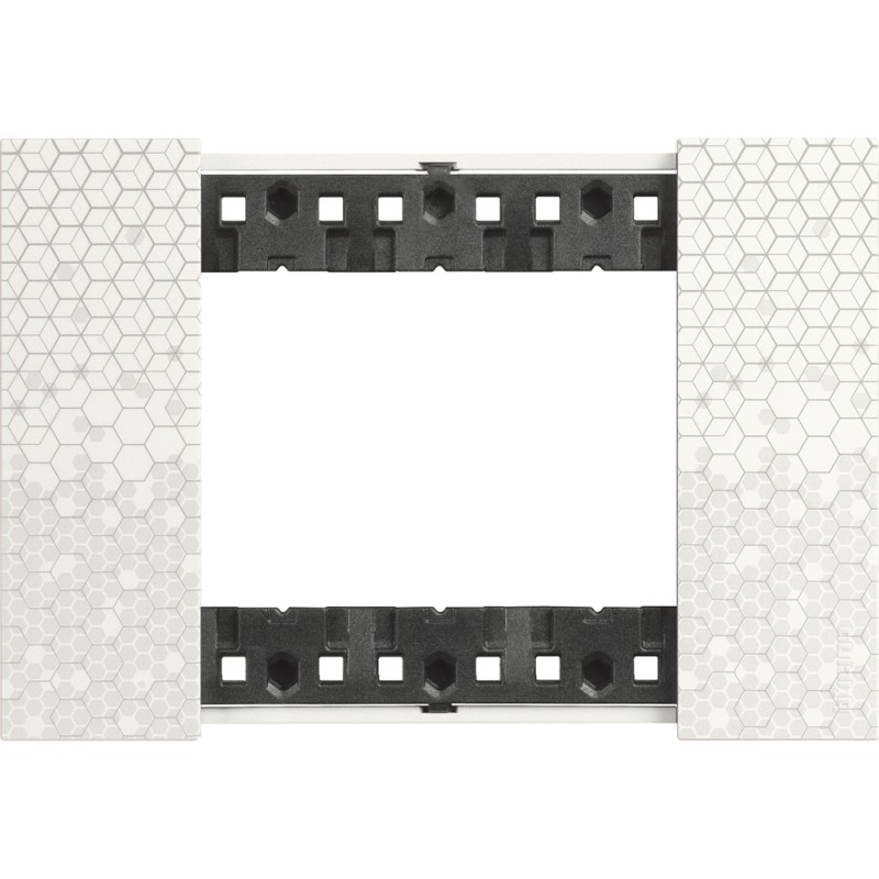 Placca 3 moduli living now pixel materiale plastica effetto pixel