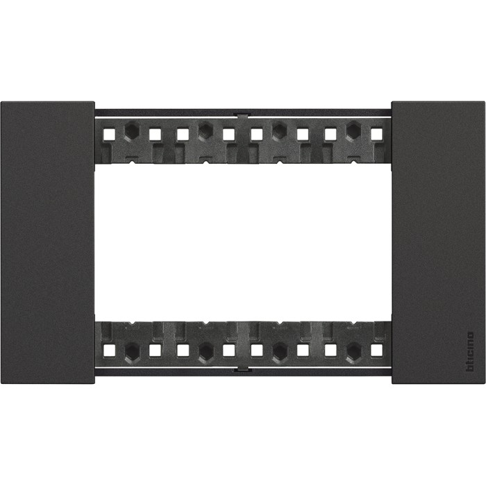 Placca 4 moduli living now nero materiale plastica 