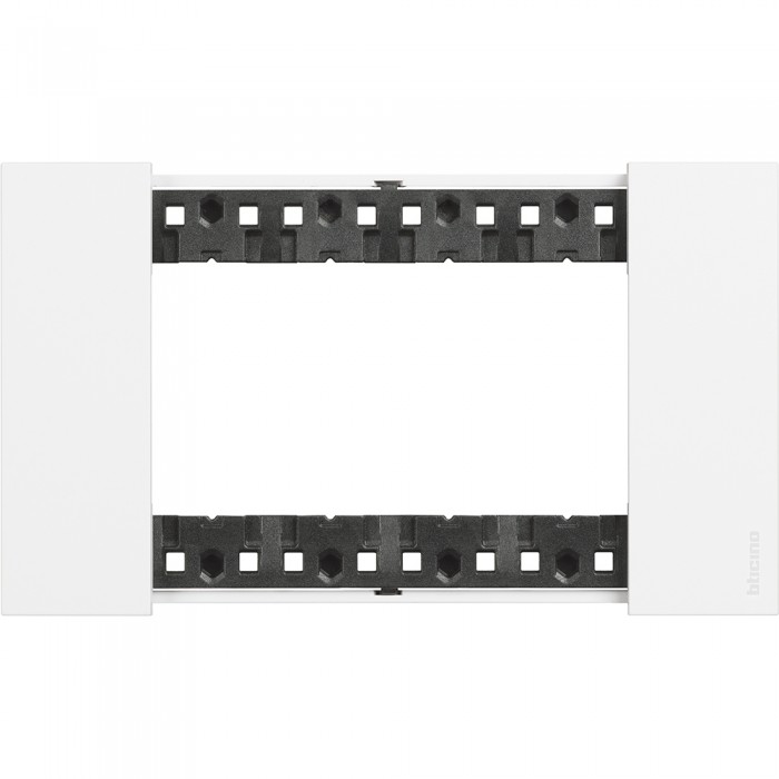 Placca 4 moduli living now bianco materiale plastica 