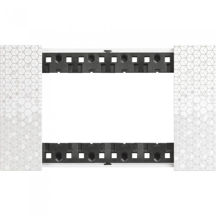 Placca 4 moduli living now pixel materiale plastica effetto pixel