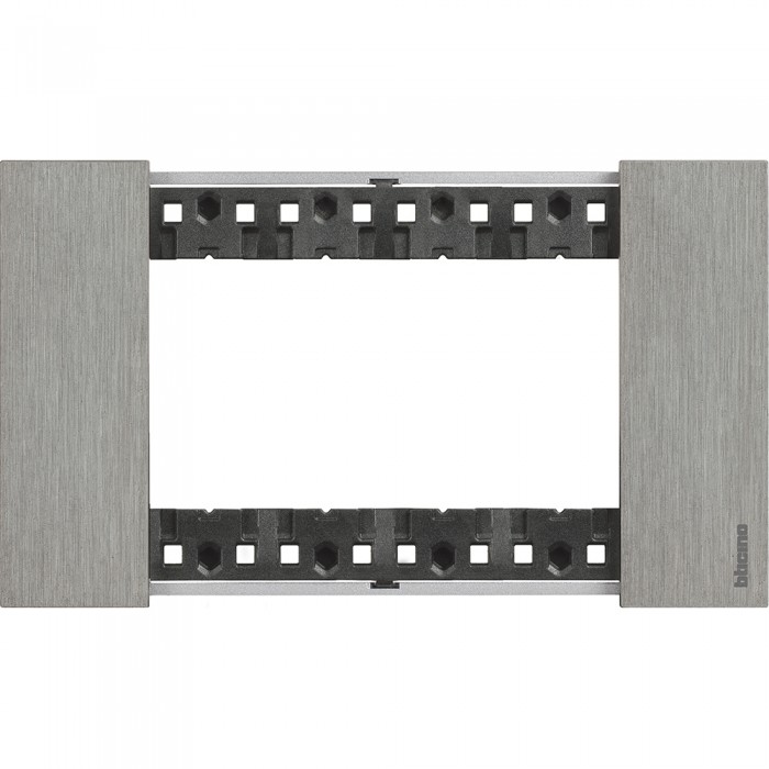 Placca 4 moduli living now acciaio materiale zama