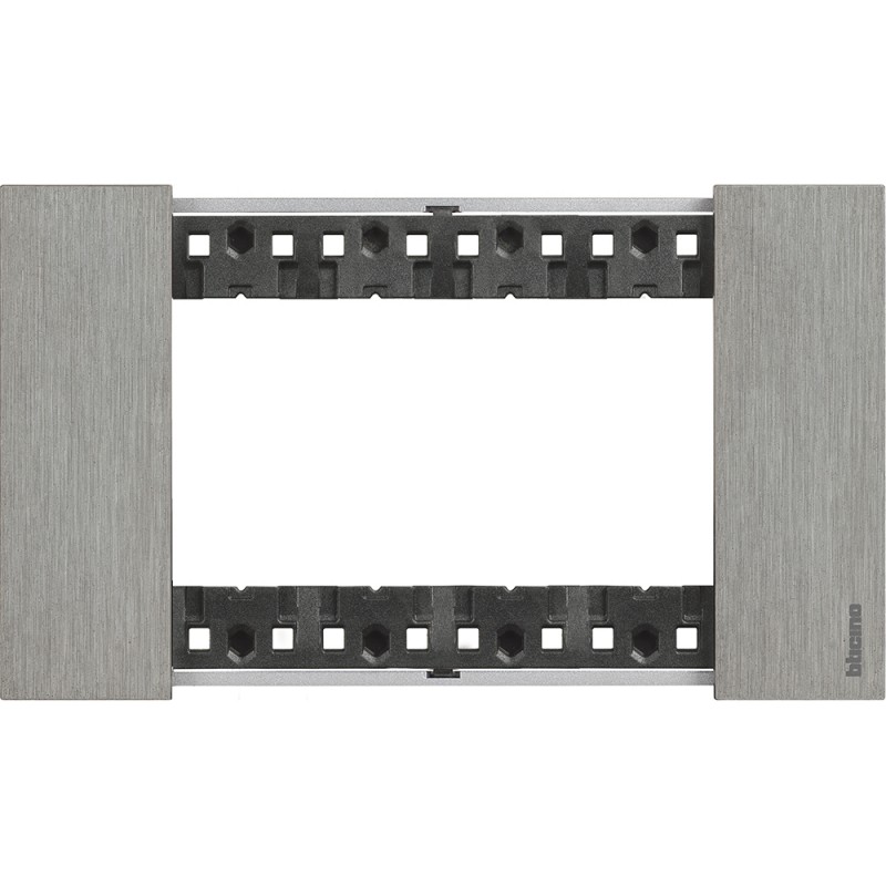 Placca 4 moduli living now acciaio materiale zama