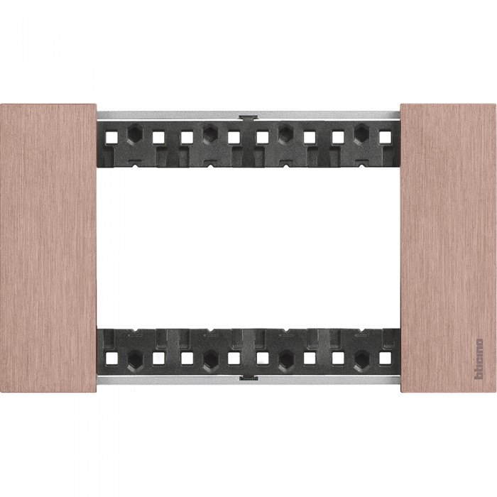 Placca 4 moduli living now rame materiale zama