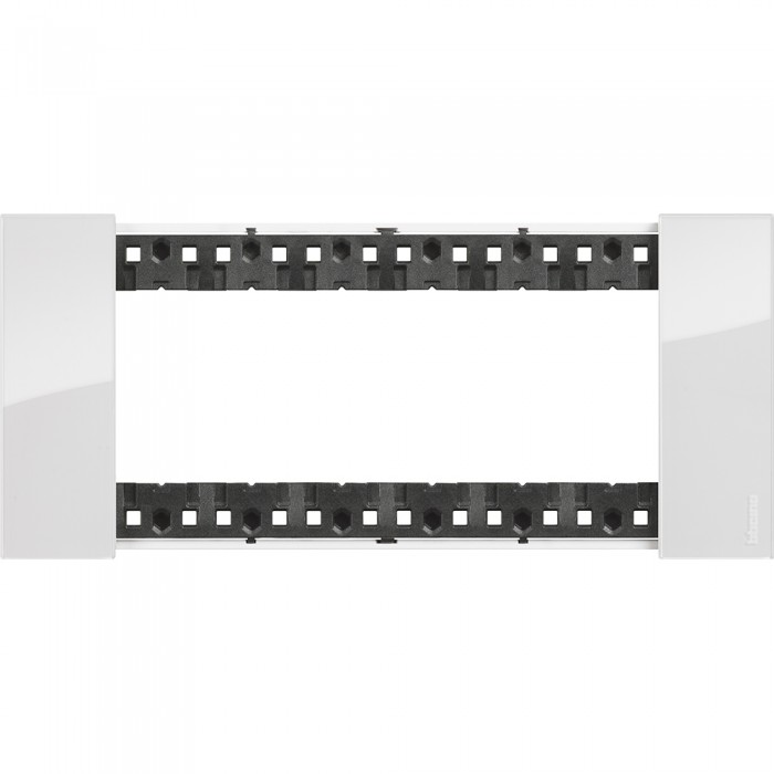 Placca 6 moduli living now ghiaccio materiale plastica bimaterica