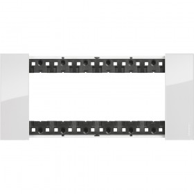 Placca 6 moduli living now ghiaccio materiale plastica bimaterica