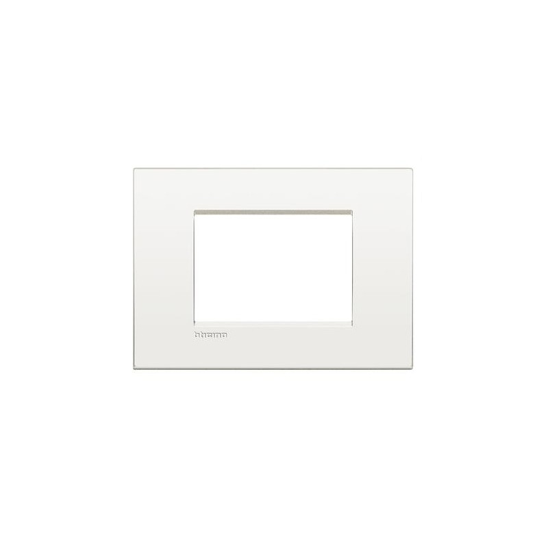 Placca living light ll 3posti bianco puro LNC4803BN bticino 
