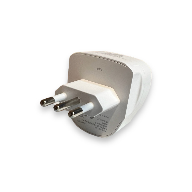 Adattatore da viaggio tourist universale 10a 2p+t