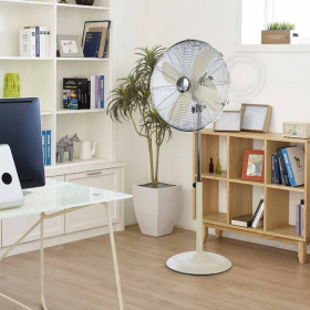 Ventilateur sur pied en métal D.45 CREME 4 pales 3 vitesses
