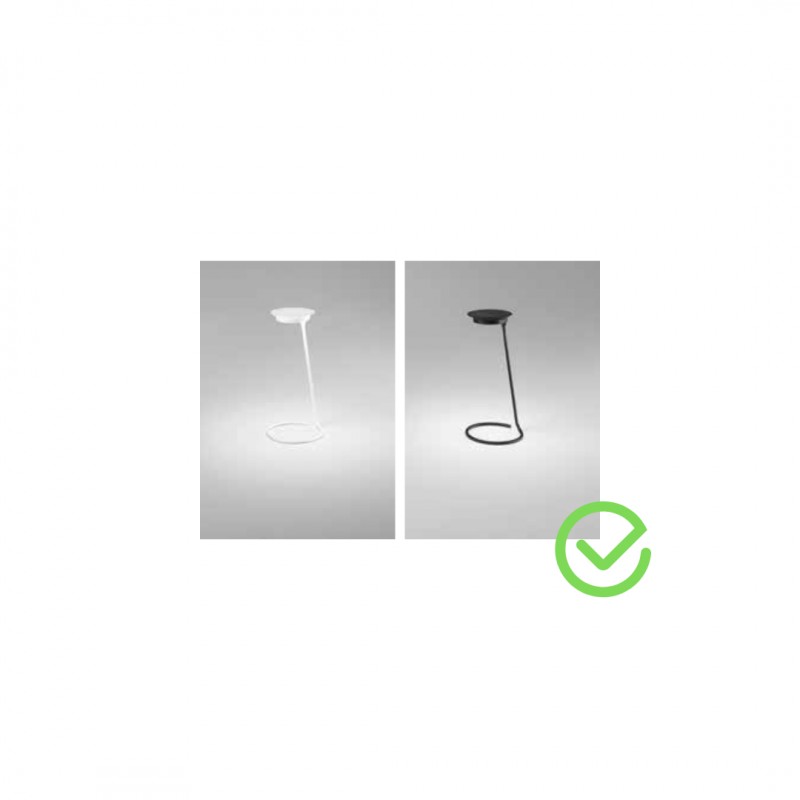 Mit Batterien wiederaufladbare Tischlampe aus...